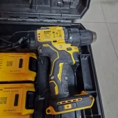 Mașină de înșurubat DeWALT DCD708