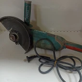 Polizor unghiular Total TG1302306