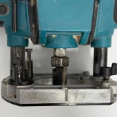 Mașină De Frezat Verticală Makita RP2300FCX