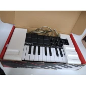 Akai Pofessional MPK mini