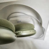 Casti Apple AirPods Max Light Green