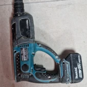 Ciocan rotopercutor Makita DHR202