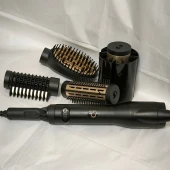 BaByliss Ultimate Blow-Dry brushing