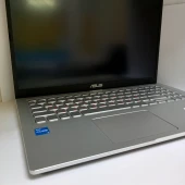 Asus X515E