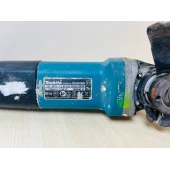 Polizor unghiular Makitta 9558 HNR